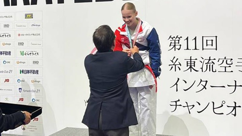 Студентка 1 курса специальности «Финансы» Фатеева Алена заняла I место на чемпионате и первенстве Мира по восточному боевому единоборству (спортивная дисциплина сито-рю)